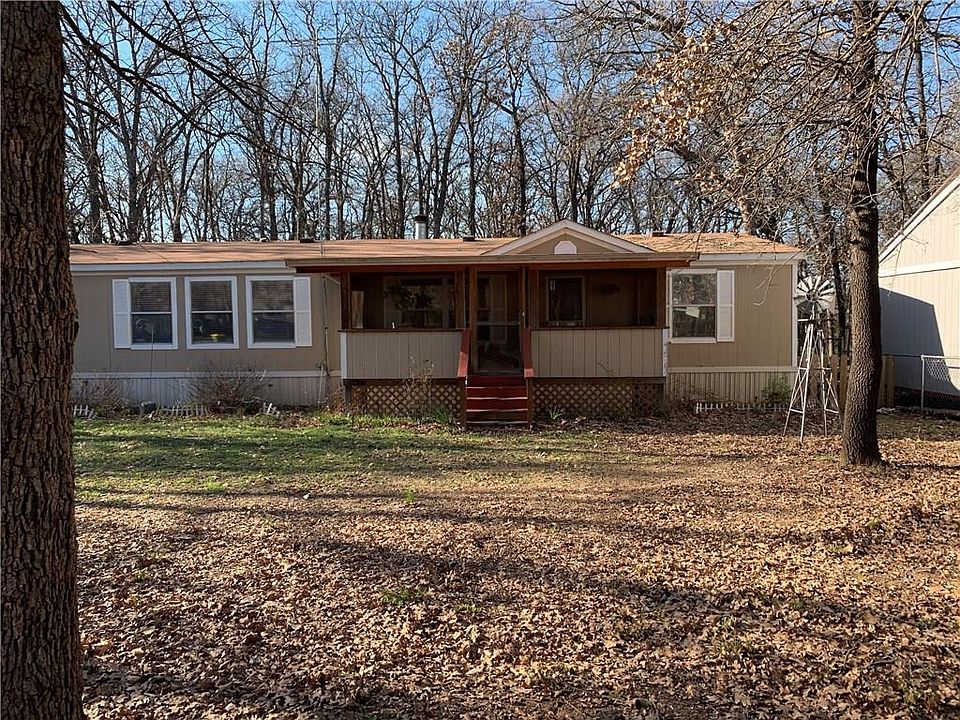 1st image of 4636 Lyndi Ln