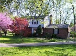 2317 Stoneleigh Ct, Thornhill, KY 40222