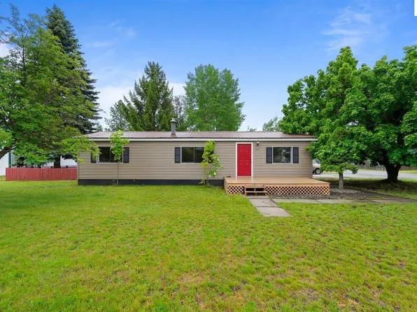 334 Glidden Ave, Priest River, ID 83856