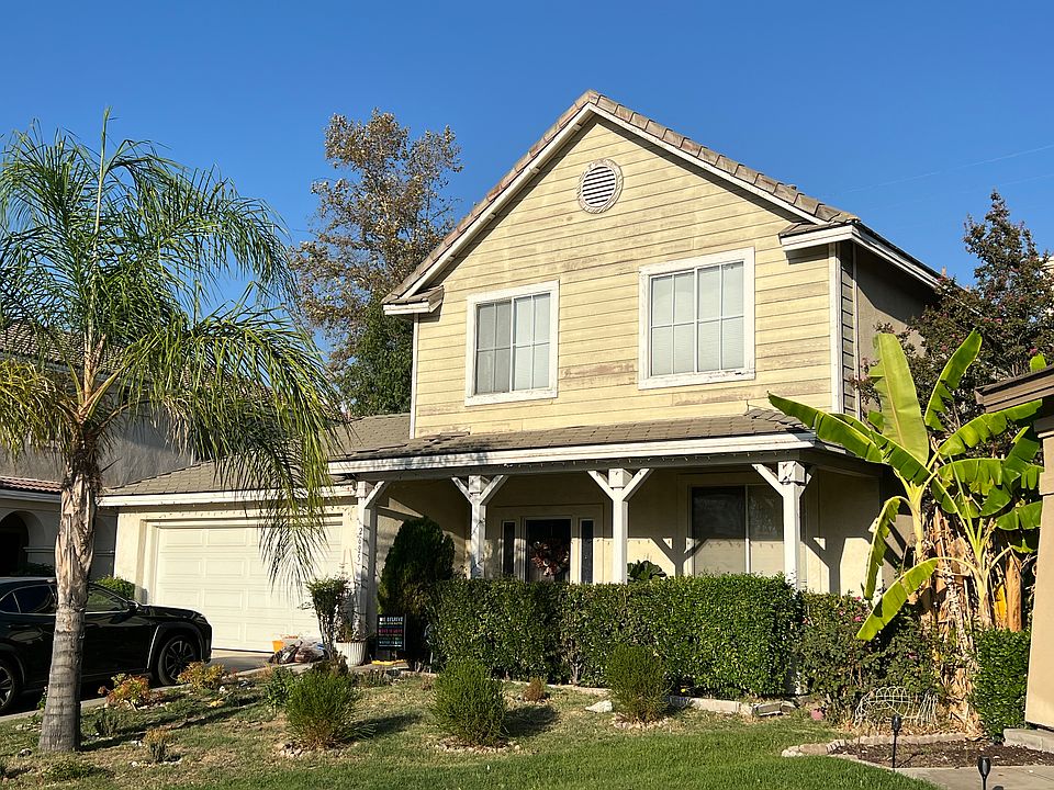 Sunny home in a quiet neighborhood
