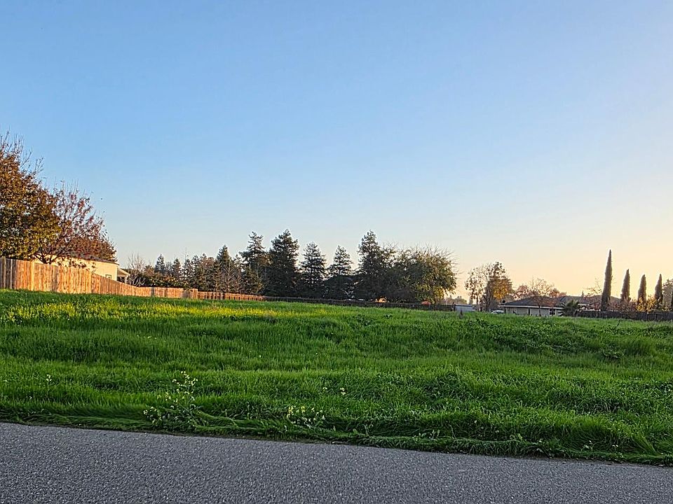 2nd image of 2897 Sohan Dr