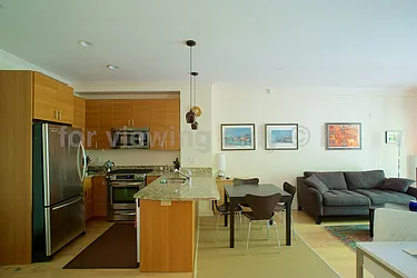 Rented by R New York