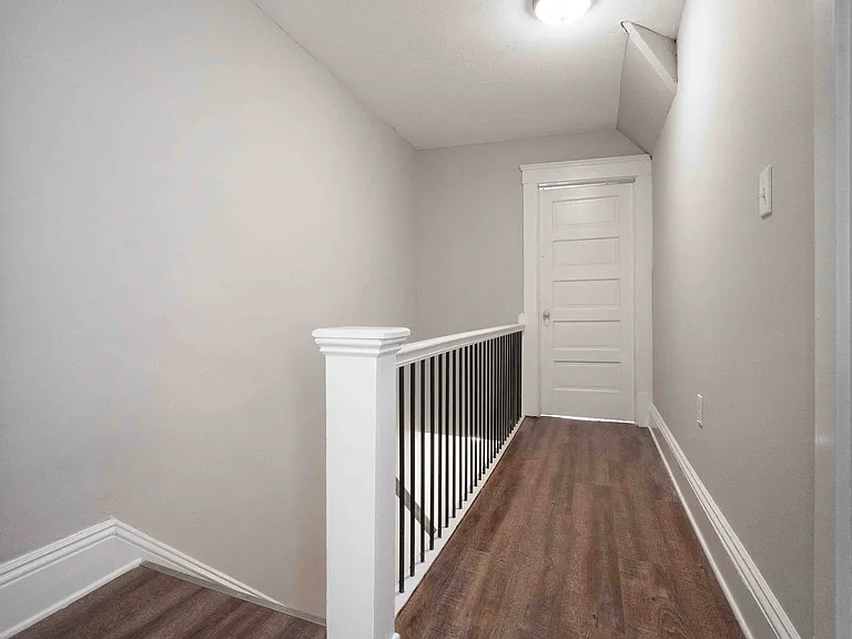 1376 Gladys Ave #1376 — Photo 25