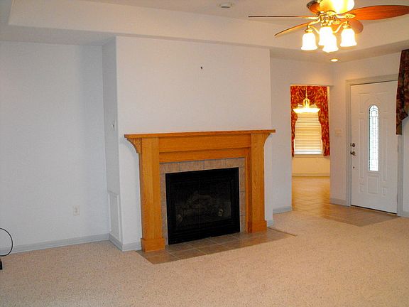 2nd image of 112 Long Meadow Dr