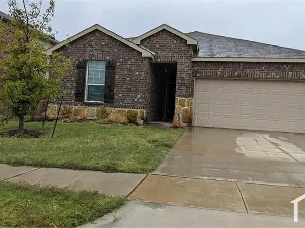 1729 Vernon Dr, Aubrey, TX 76227