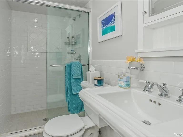 15 Gardners Ln — Photo 19
