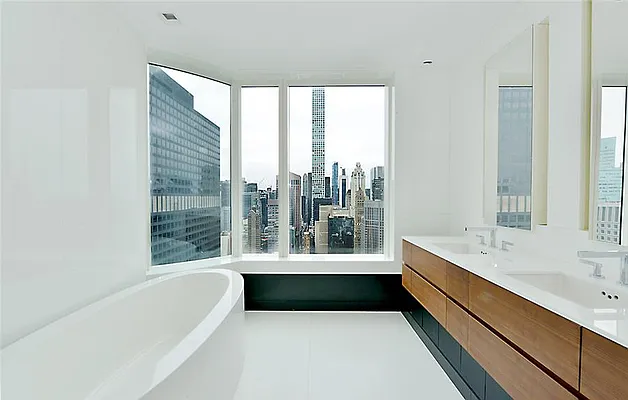 Rented by Domus Realty | media 22