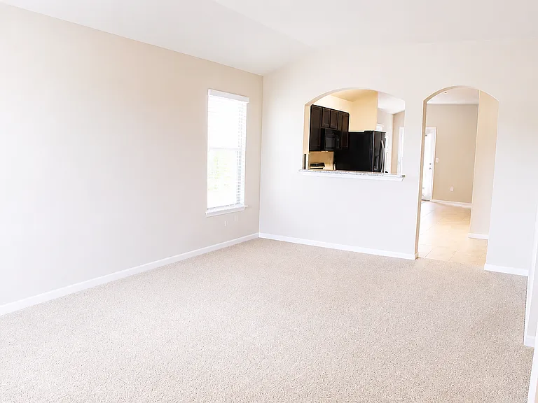 1702 Arborside Dr — Photo 12