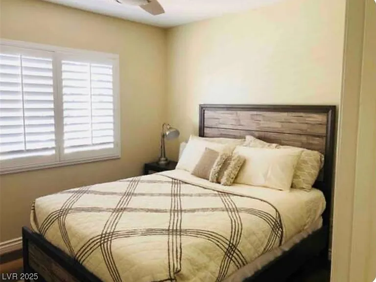985 Flapjack Dr — Photo 10