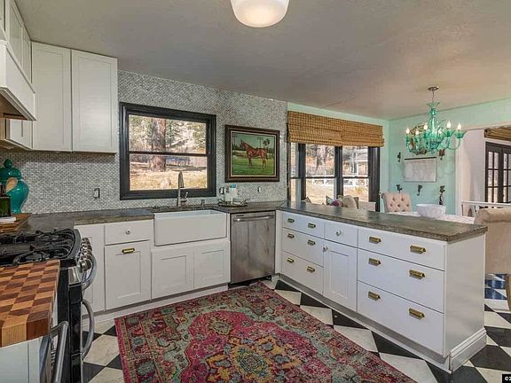 5th image of 101 Winters Creek Ln