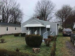 308 S Taylor St, Ashland, VA 23005