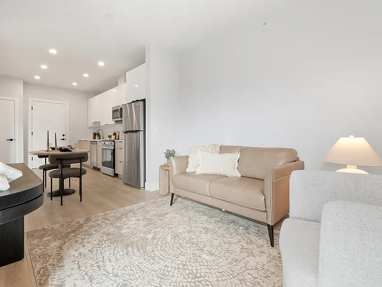 45754 Wellington Ave #210 — Photo 13