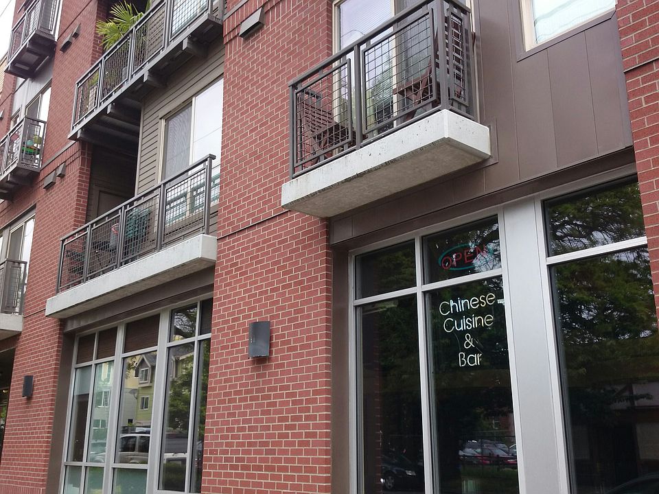 1st image of 1410 E Pine St Unit W220