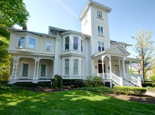 104 E Genesee St, Skaneateles, NY 13152