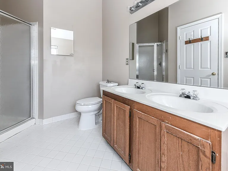 13100 Watchwood Ln — Photo 21
