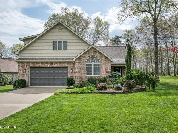 231 Deer Creek Dr, Crossville, TN 38571