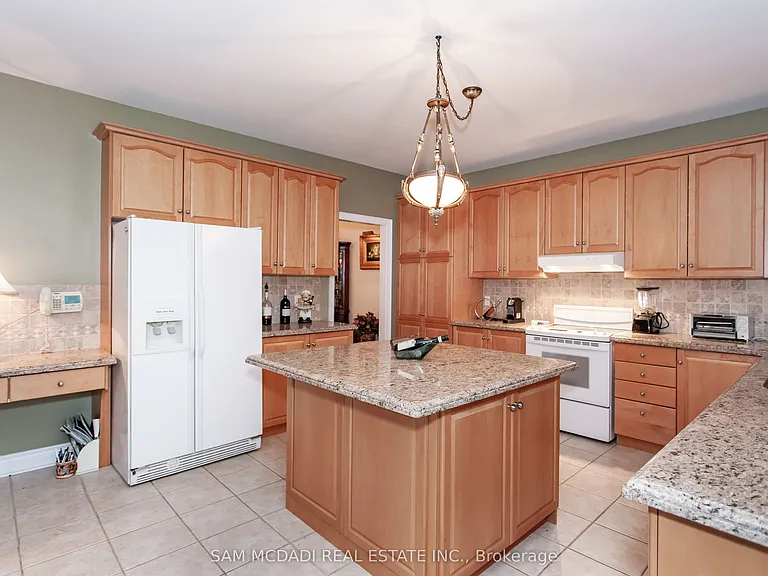 50 Links Ln #UPPER — Photo 14