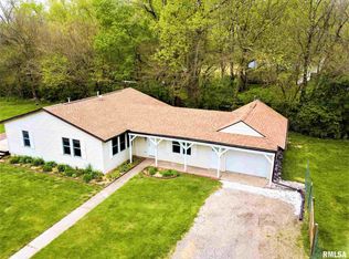124 Old Mink Farm Rd, Washington, IL 61571
