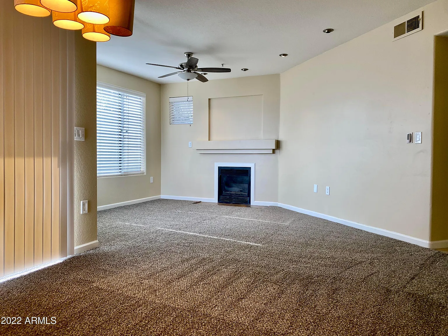 2 bed, 2.0 bath, 956 sqft, $1,400 — Photo 2