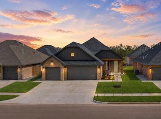 5104 Misty Wood Ln, Mustang, OK 73064