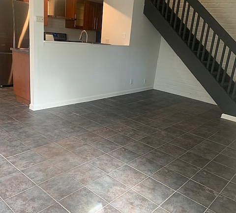 3rd image of 2641 N Anchor Ave