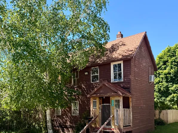 305 E Truman St, Newberry, MI 49868