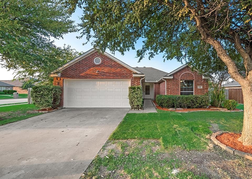 1st image of 248 Chesterfield Cir