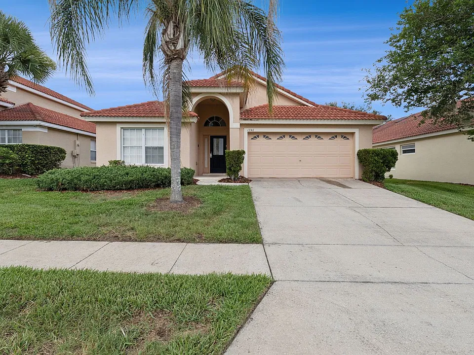 1346 Solana Cir