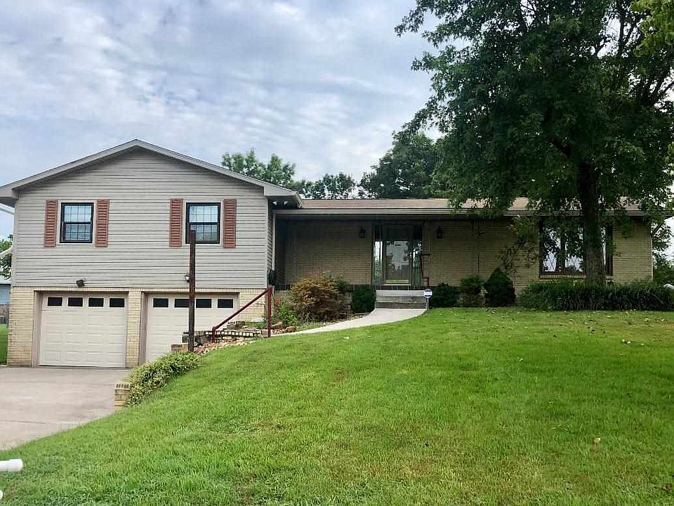 1st image of 2640 Rolling Hills Dr NW