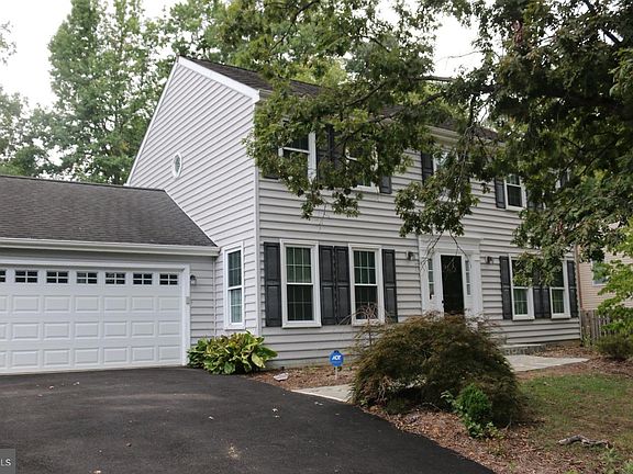 2nd image of 3146 Stonehenge Dr