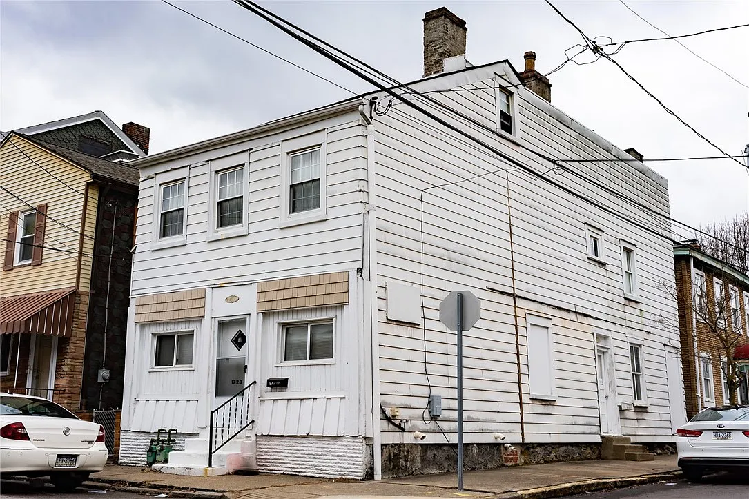 1720 Hatteras St photo 1