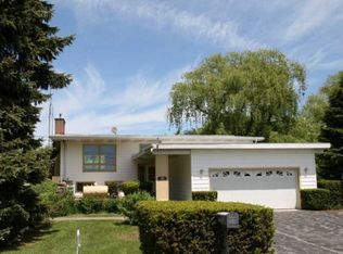 216 Rokeby Rd, Red Hook, NY 12571