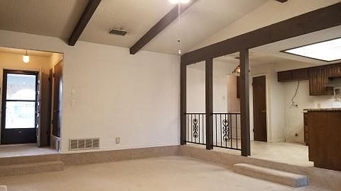 3rd image of 407 Thomas Chapel Dr