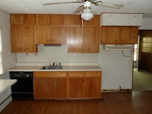 4th image of 1333 N Linden Ave