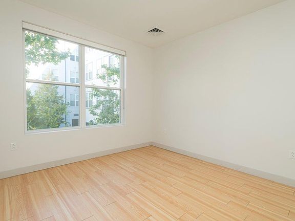 2nd image of 325 D St #2