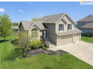 8732 NE 101st St, Kansas City, MO 64157