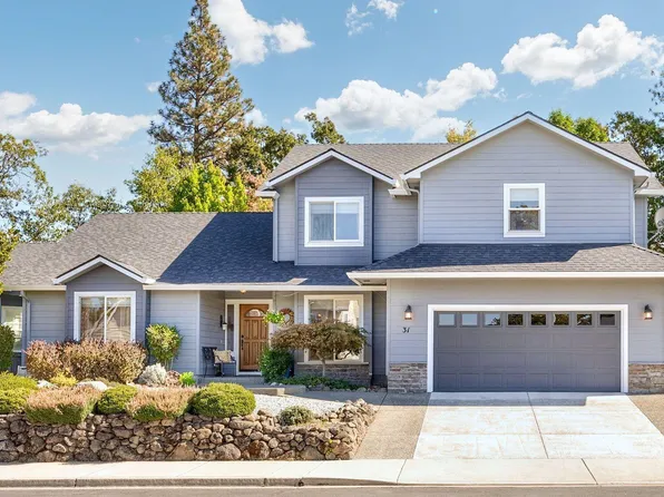 31 Wildwood Dr, Eagle Pt, OR 97524