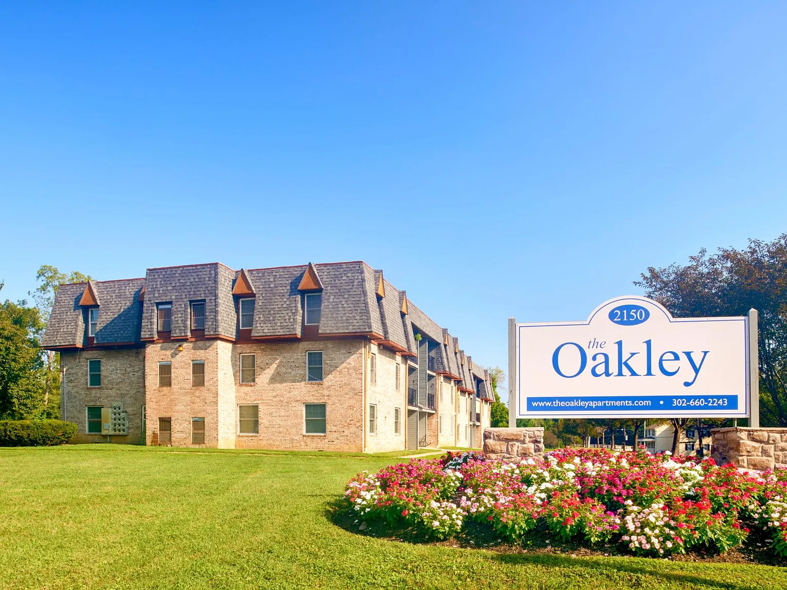 The Oakley — Photo 1