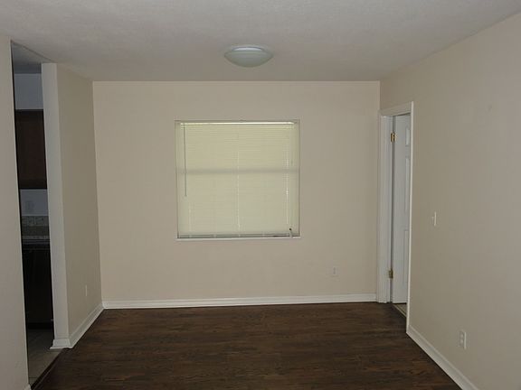 2nd image of 1205 Rainbow Dr