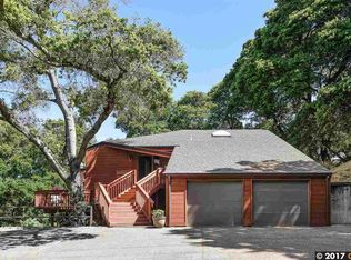 17 Shadow Creek Ln, Orinda, CA 94563