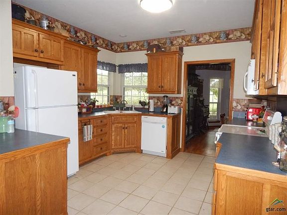 3rd image of 359 County Road 3605