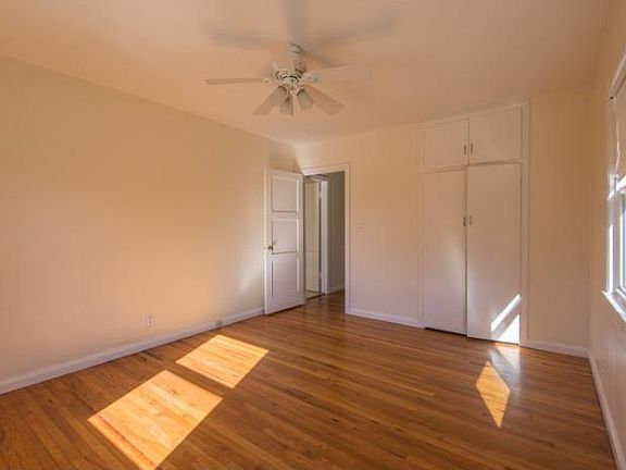 5th image of 1022 E 15th St