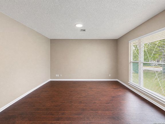 5th image of 1255 Cibolo Trl
