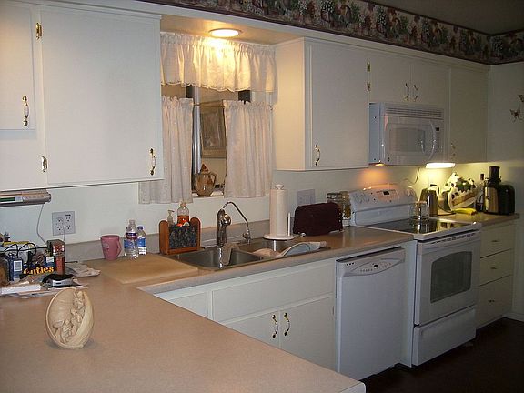 4th image of 1043 S Lawther Dr