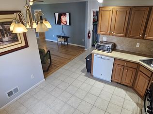 25 Roth St, Elmwood Park, NJ 07407