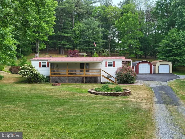 752 N Douglass Ln, Tyrone, PA 16686