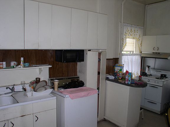 3rd image of 113 N 5th Ave