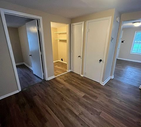 4th image of 4309 Romaine St