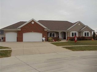 1132 Antrim Ct, Marion, IA 52302