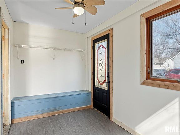 4th image of 1019 W Jefferson St